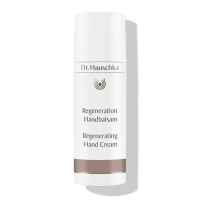 Dr. Hauschka Regeneration Handbalsam: für ein seidig glattes Hautgefühl Dr. Hauschka Regeneration Handbalsam - Naturkosmetik